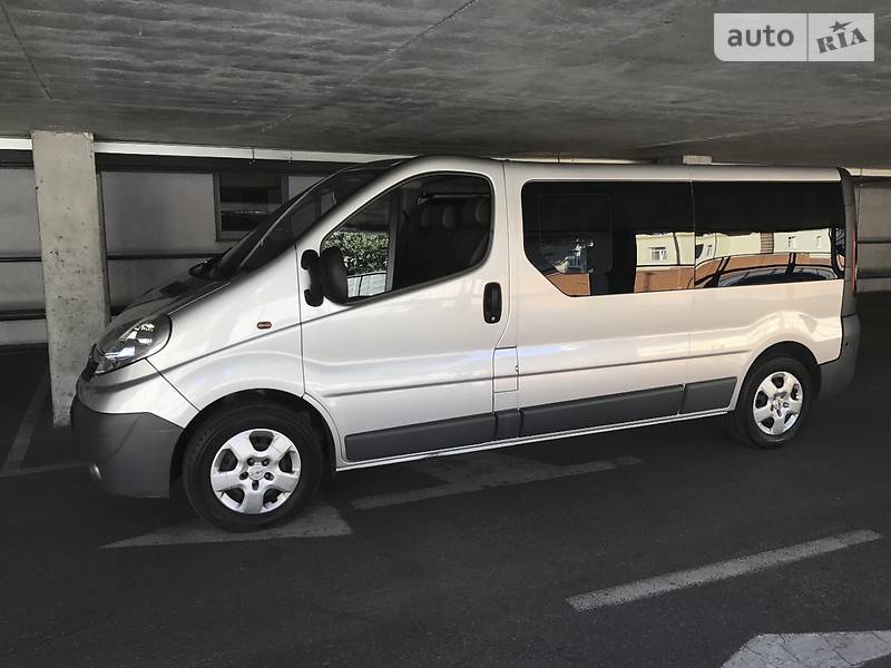 Opel Vivaro 2013 года