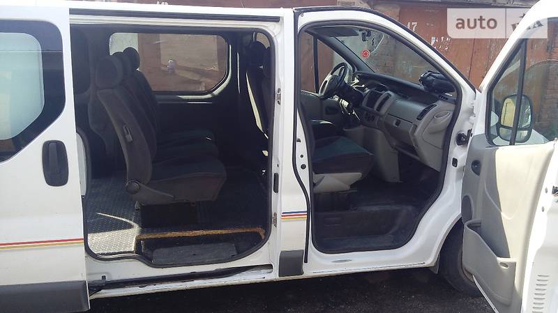 Opel Vivaro 2005 года