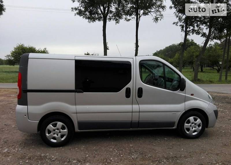 Opel Vivaro 2008 року