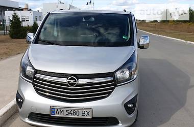 Opel Vivaro  2015