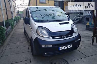 Opel Vivaro  2006