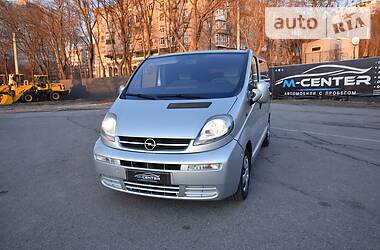 Opel Vivaro  2005