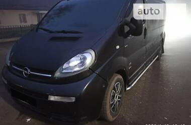 Opel Vivaro  2006