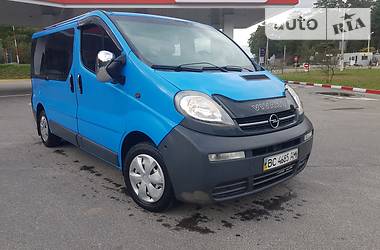 Opel Vivaro  2005