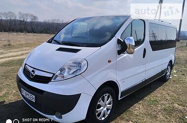 Opel Vivaro ORIGINAL PASS 2011