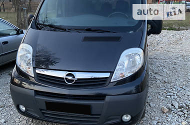 Opel Vivaro  2010