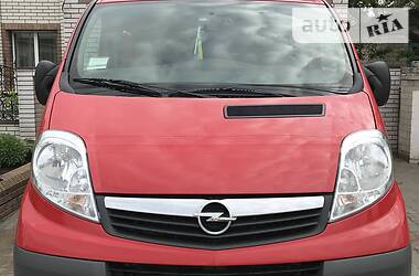 Opel Vivaro  2014