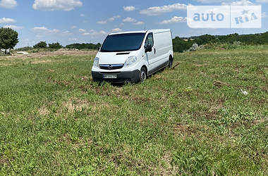 Opel Vivaro Long 2013