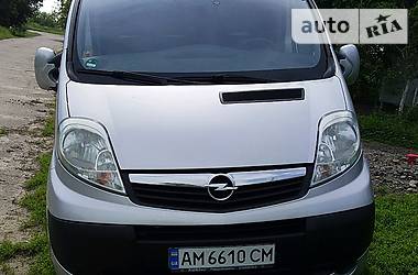 Opel Vivaro  2011