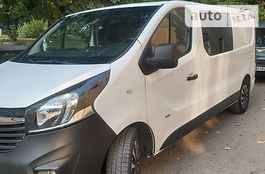 Opel Vivaro  2015