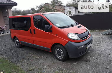 Opel Vivaro  2004