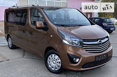 Opel Vivaro ORIGINAL  2017