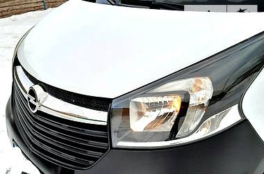 Opel Vivaro  2015