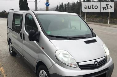 Opel Vivaro  2012