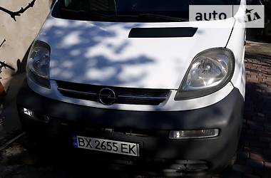 Opel Vivaro  2004