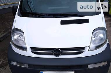 Opel Vivaro  2005