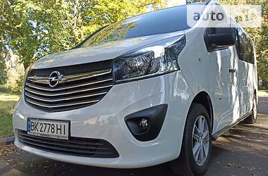 Opel Vivaro  2016