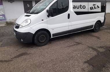 Opel Vivaro  2011