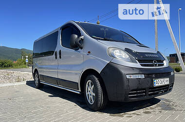 Opel Vivaro  2003