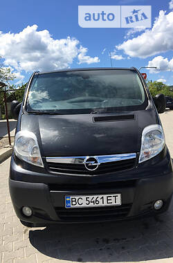 Opel Vivaro  2012