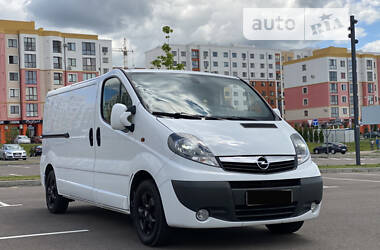 Opel Vivaro Black Edition Webast 2014