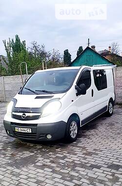 Opel Vivaro  2012