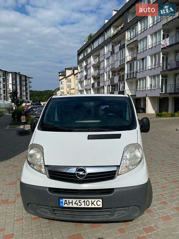 Opel Vivaro 2007 року в Івано-Франківську