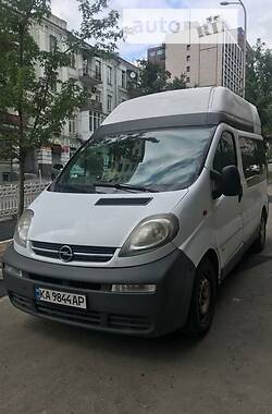 Opel Vivaro  2003