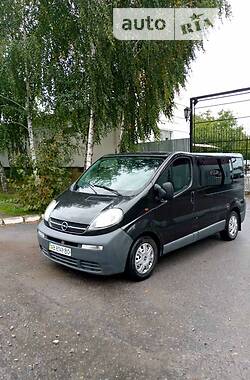 Opel Vivaro  2005