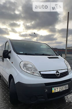 Opel Vivaro  2007