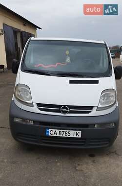 Opel Vivaro  2005