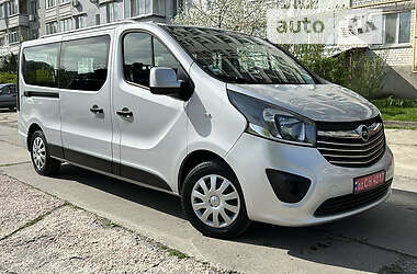 Opel Vivaro  2016