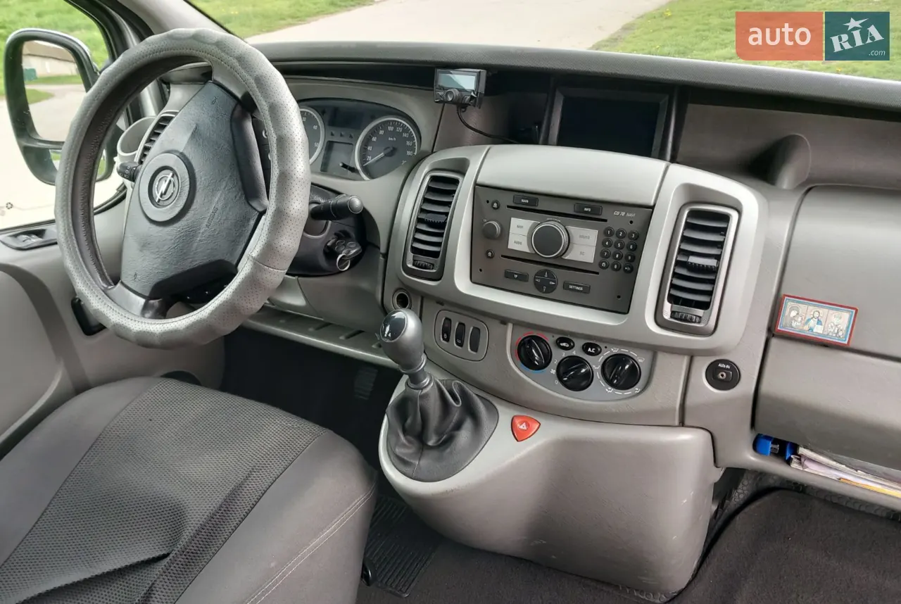 2010 Opel Vivaro - мініатюра 4