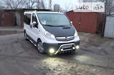 Opel Vivaro  2008