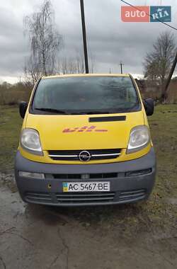 Opel Vivaro  2005