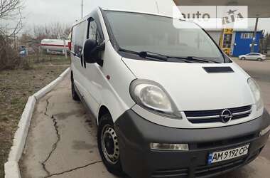 Opel Vivaro  2005