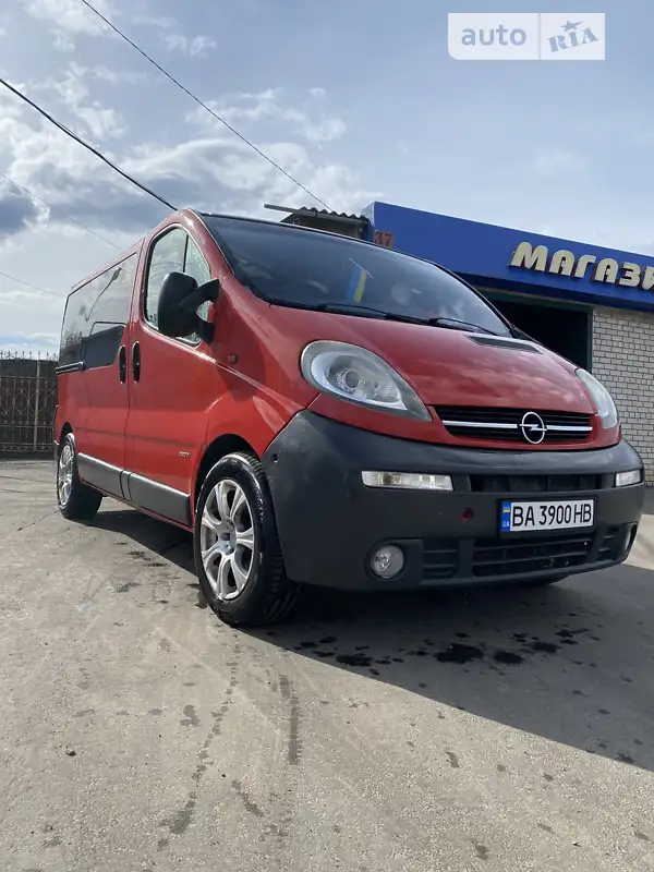 Opel Vivaro 2004