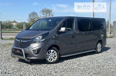 Opel Vivaro  2015