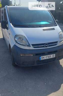 Opel Vivaro  2003