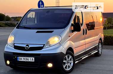 Opel Vivaro  2010