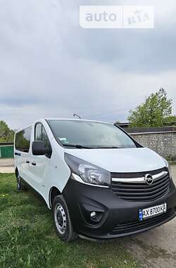 Opel Vivaro  2016