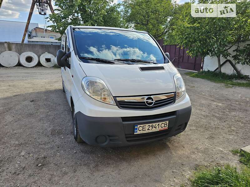 Минивэн Opel Vivaro