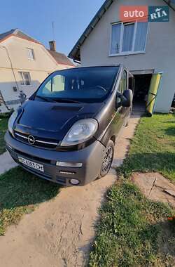 Opel Vivaro 2004