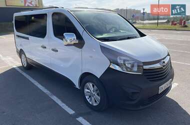 Opel Vivaro  2016