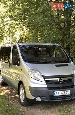 Opel Vivaro  2012