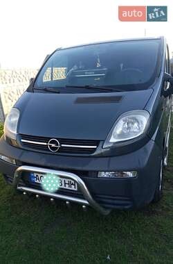 Opel Vivaro  2005