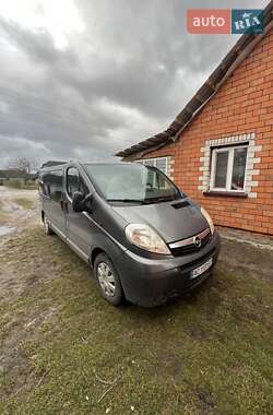 Opel Vivaro  2012