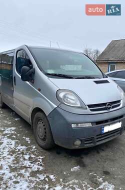 Opel Vivaro  2003