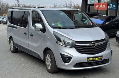 Opel Vivaro  2015
