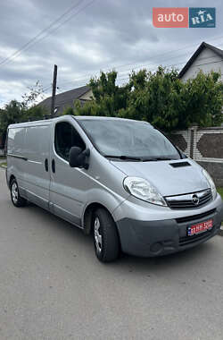 Opel Vivaro  2014